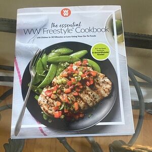 WW Freestyle Cookbook 150 Dishes inn30 mins or less softcover